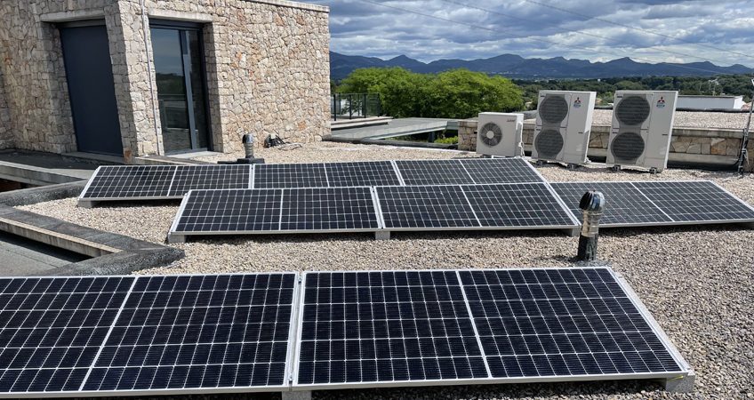 Instalación de paneles solares en Bétera Valencia con inversores Huawei